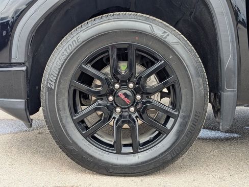 Used 2023 GMC Sierra 1500 Elevation image 26