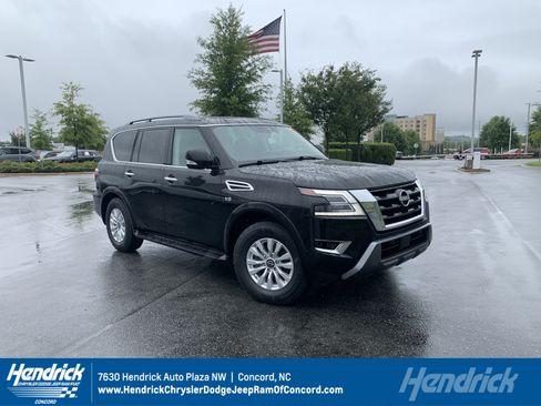 Used 2021 Nissan Armada SV AWD/4WD image 1