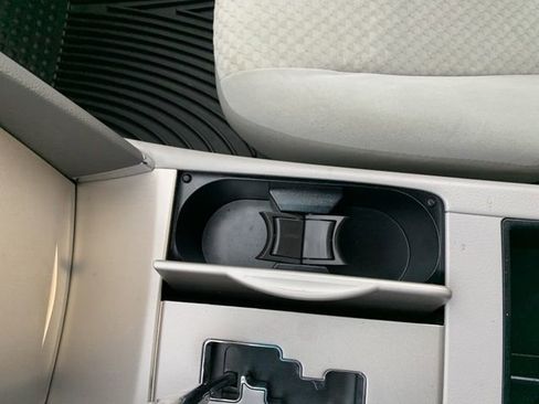 Used 2009 Toyota Camry LE image 18