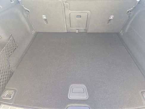 New 2026 Volvo XC60 B5 Ultra w/ Climate Package image 34