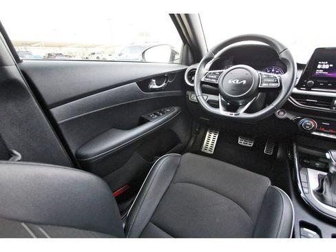 Used 2024 Kia Forte GT-Line w/ GT-Line Premium Package FWD image 11