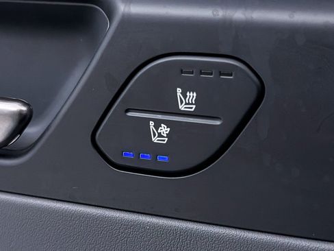 Used 2024 Kia EV9 Light Long Range image 7