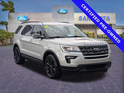Used 2019 Ford Explorer XLT w/ Equipment Group 202A FWD image 1