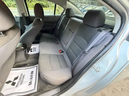 Used 2015 Chevrolet Cruze LT FWD image 29
