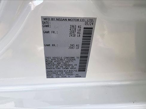 Used 2024 Nissan Altima 2.5 SR w/ SR Premium Package image 35