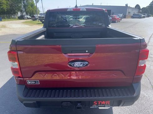 New 2025 Ford Maverick XLT w/ XLT Luxury Package image 4