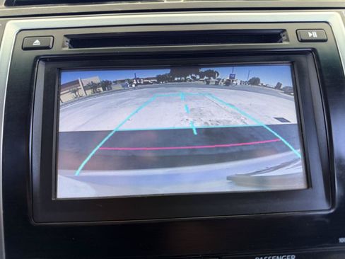Used 2014 Toyota Camry SE FWD image 19