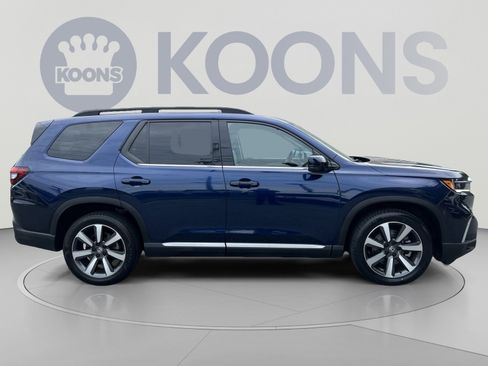 Used 2024 Honda Pilot Touring image 8