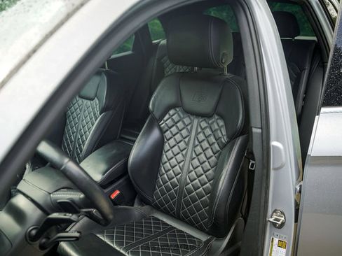 Used 2018 Audi SQ5 Prestige AWD/4WD image 26