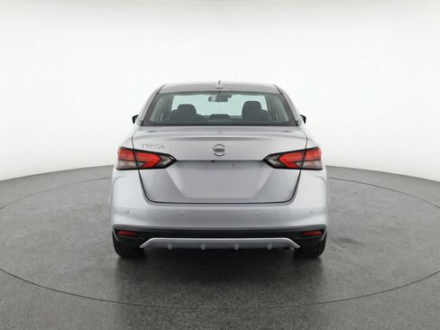 Used 2025 Nissan Versa SV image 7