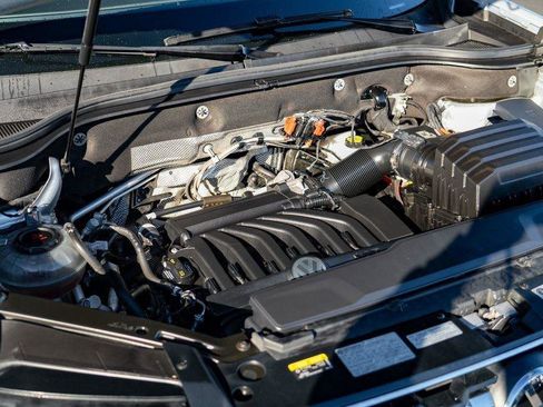 Used 2019 Volkswagen Atlas SEL R-Line image 30