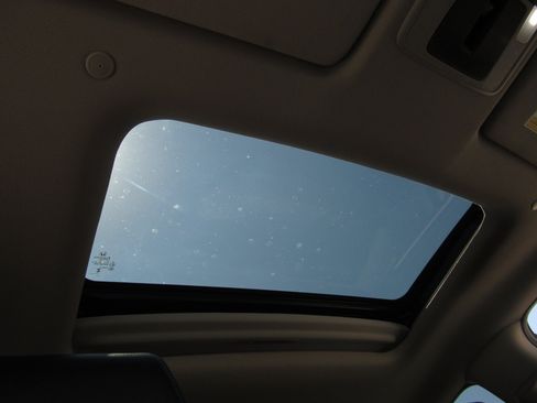 Certified 2024 Honda HR-V EX-L image 8