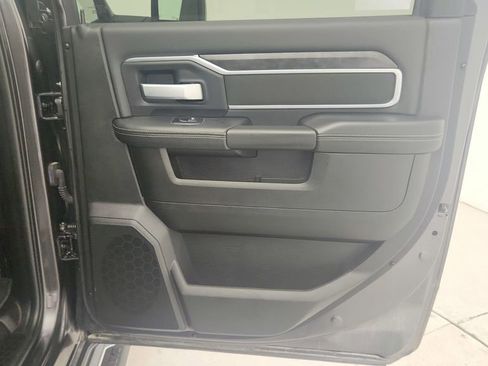 Used 2024 RAM 2500 Big Horn image 32