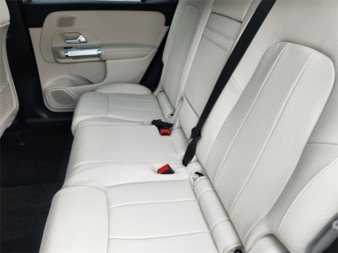 New 2026 Mercedes-Benz GLB 250 4MATIC image 12