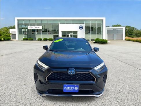 Used 2024 Toyota RAV4 SE w/ Weather & Moonroof Package AWD/4WD image 8