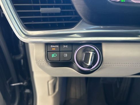 Used 2022 Porsche Panamera Platinum Edition image 51