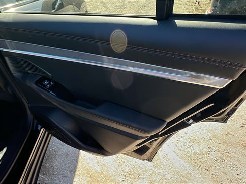 Used 2024 Jeep Wagoneer Launch Edition image 22