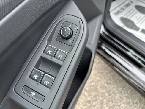 New 2026 Volkswagen Golf image 14