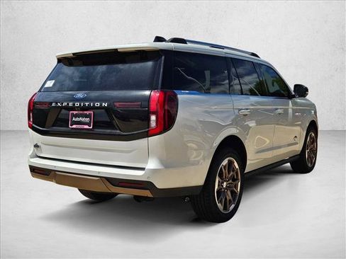 New 2026 Ford Expedition King Ranch AWD/4WD image 2