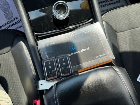 Used 2022 Jeep Grand Cherokee L Laredo image 28