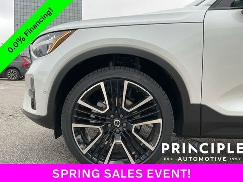 New 2026 Volvo XC40 B5 Ultra w/ Climate Package image 9