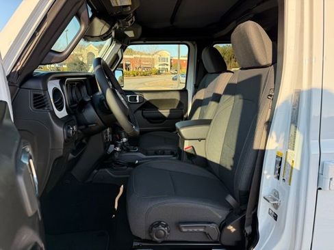 New 2026 Jeep Gladiator Sport image 13