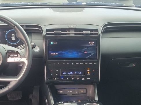 Used 2022 Hyundai Tucson Limited FWD image 17
