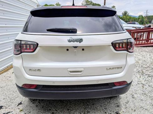 Used 2025 Jeep Compass Limited AWD/4WD image 12