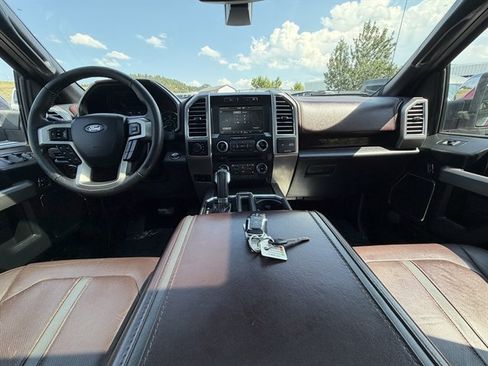 Used 2015 Ford F150 Platinum w/ Technology Package AWD/4WD image 17