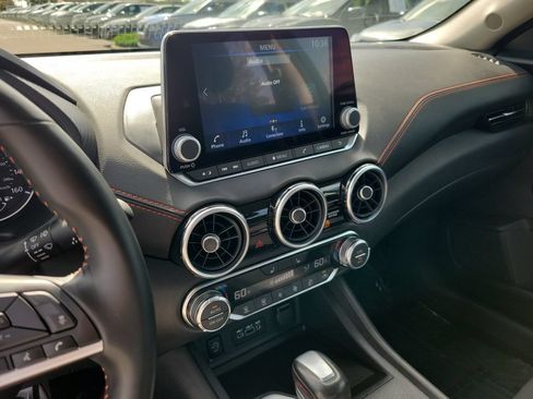 Certified 2025 Nissan Sentra SR FWD image 23