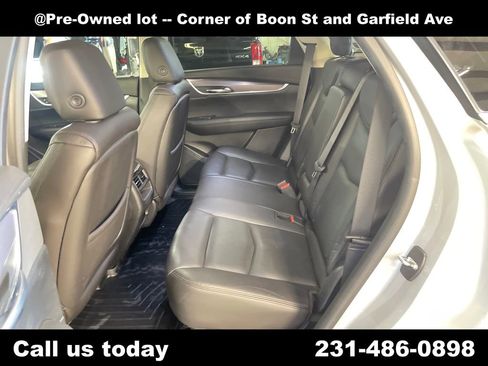 Used 2017 Cadillac XT5 Luxury w/ Driver Awareness Package AWD/4WD image 27
