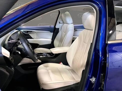 Certified 2025 Buick Envision Avenir AWD/4WD image 13