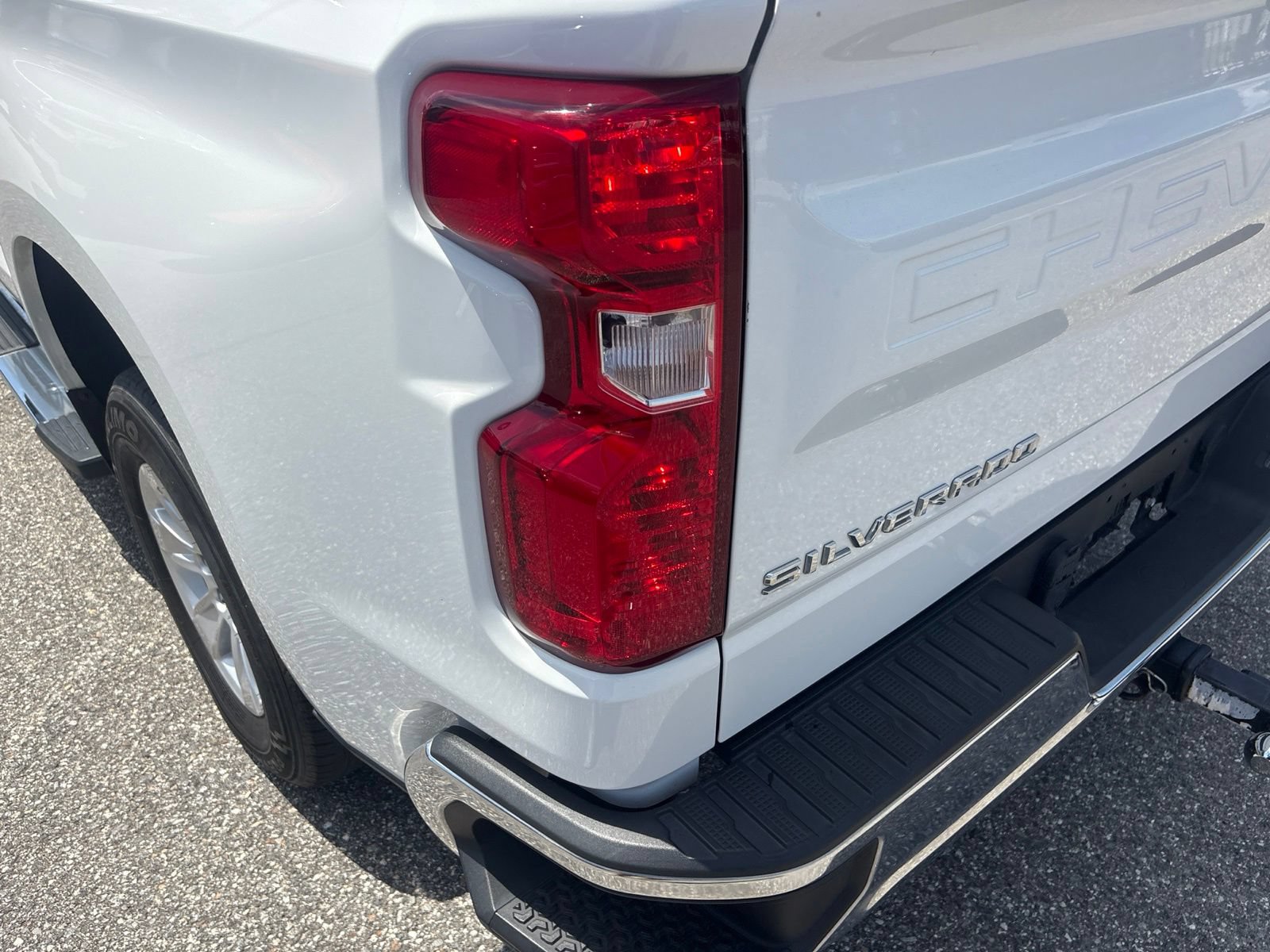 Used 2024 Chevrolet Silverado 1500 LT w/ Protection Package RWD image 11