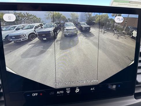 New 2026 Ford Transit 250 148 Medium Roof w/ Load Area Protection Package image 24