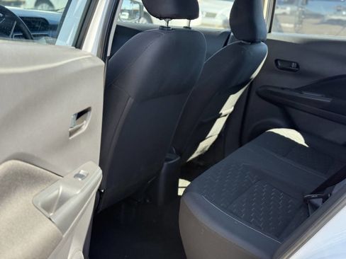 Used 2021 Nissan Kicks S image 11