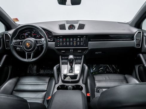 Used 2023 Porsche Cayenne image 21