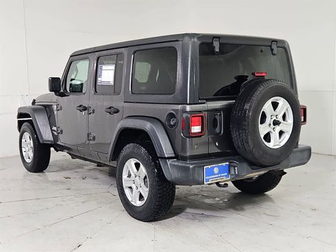 Used 2020 Jeep Wrangler Unlimited Sport S image 4