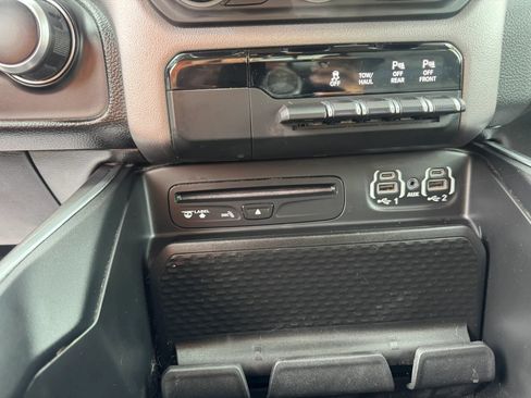 Used 2019 RAM 1500 Big Horn AWD/4WD image 31
