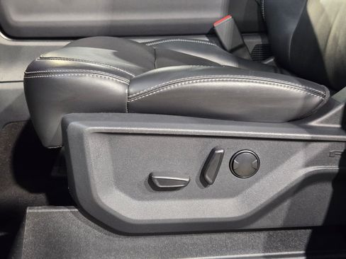Used 2025 Ford Expedition Platinum AWD/4WD image 23