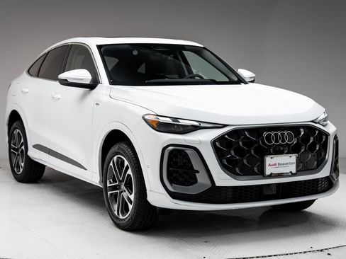 New 2025 Audi Q5 Premium image 25