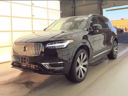 Used 2024 Volvo XC90 T8 Ultimate w/ Protection Package Premier image 2