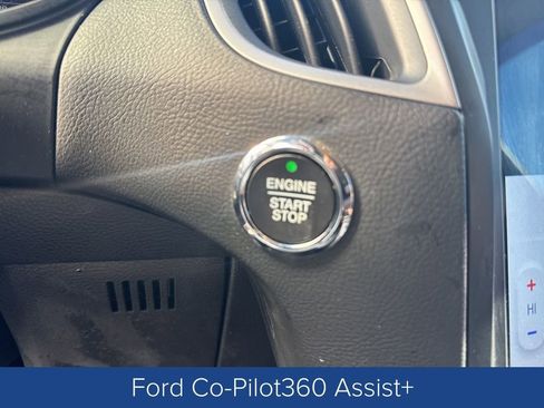 Used 2022 Ford Edge SEL w/ Sport Appearance Package image 21