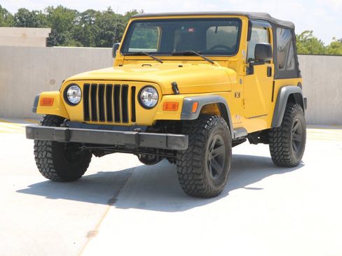 Used 2004 Jeep Wrangler X w/ Convenience Group AWD/4WD image 28