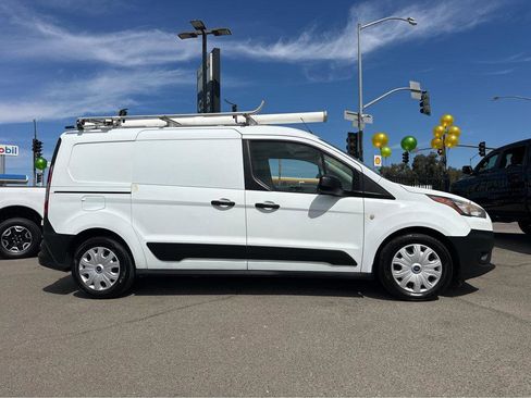 Used 2020 Ford Transit Connect XL image 40