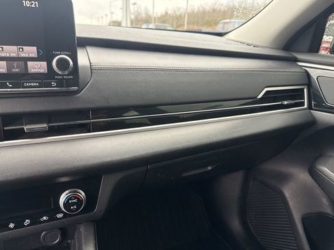 Used 2023 Mitsubishi Outlander ES image 10