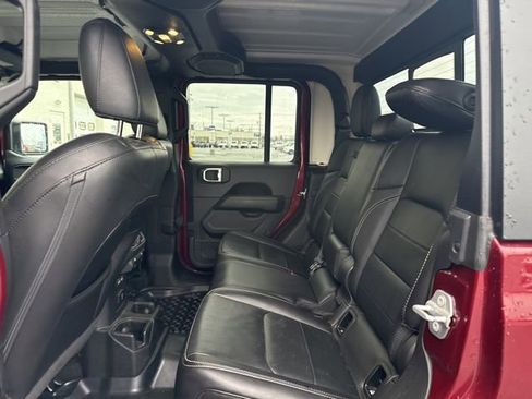 Used 2022 Jeep Gladiator Overland w/ Popular Equipment Package image 6