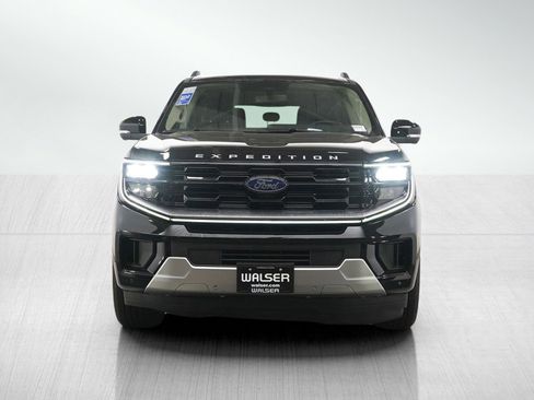 Used 2025 Ford Expedition Platinum AWD/4WD image 8