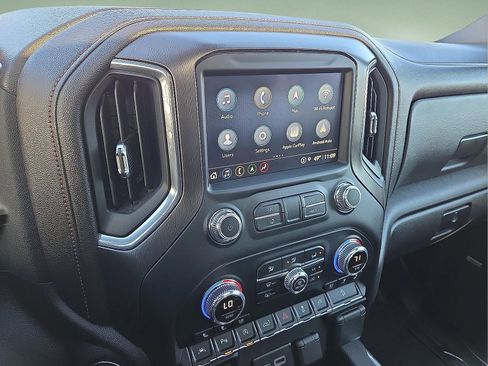 Used 2022 GMC Sierra 1500 AT4 w/ AT4 Premium Package image 16