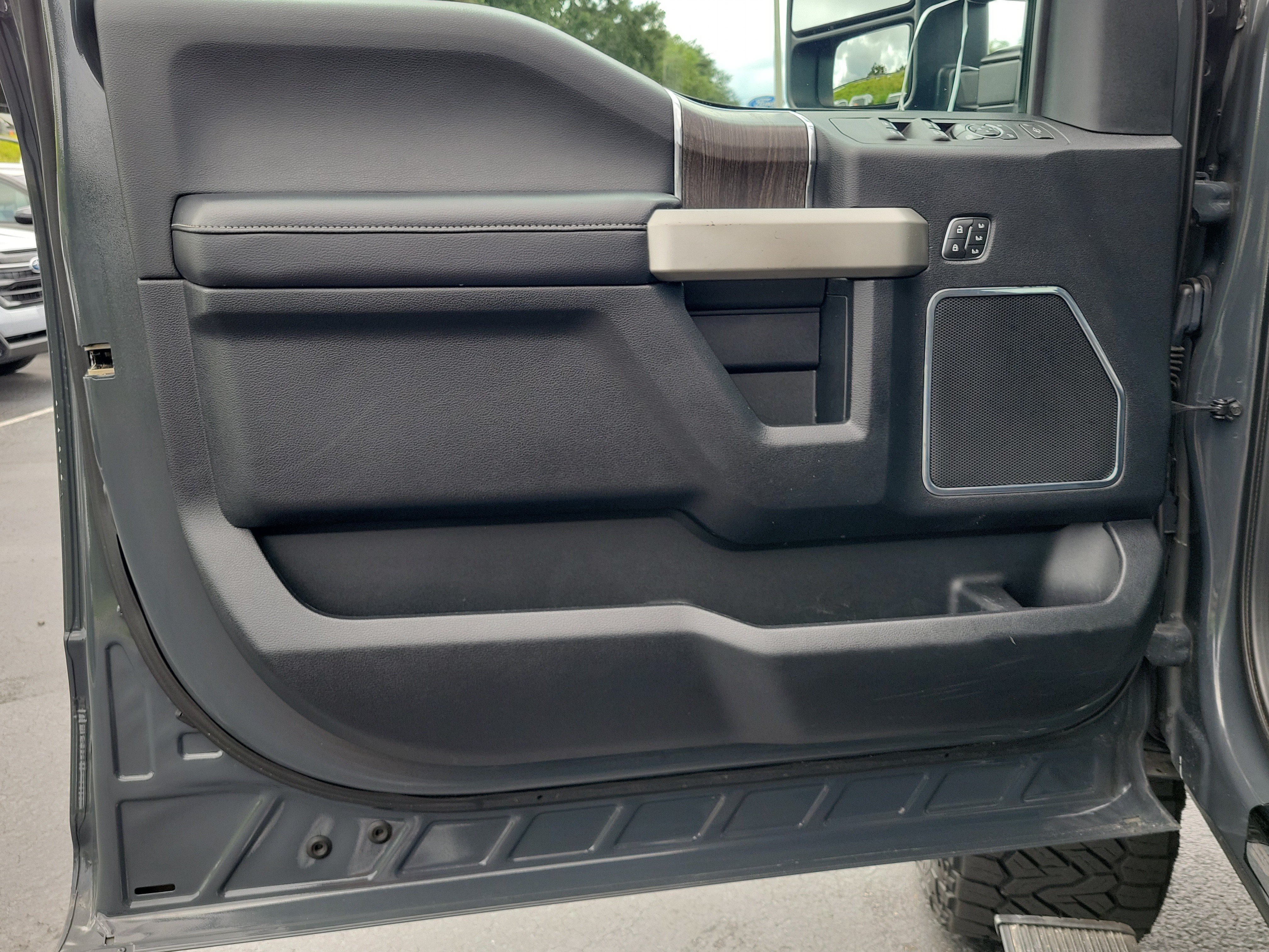 Used 2021 Ford F250 Lariat AWD/4WD image 17