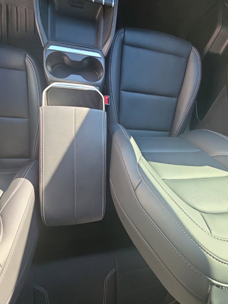 Used 2025 GMC Terrain Elevation w/ Elevation Premium Package AWD/4WD image 15